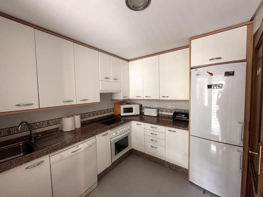 Costalita Beach Apartamento En Estepona Extérieur photo