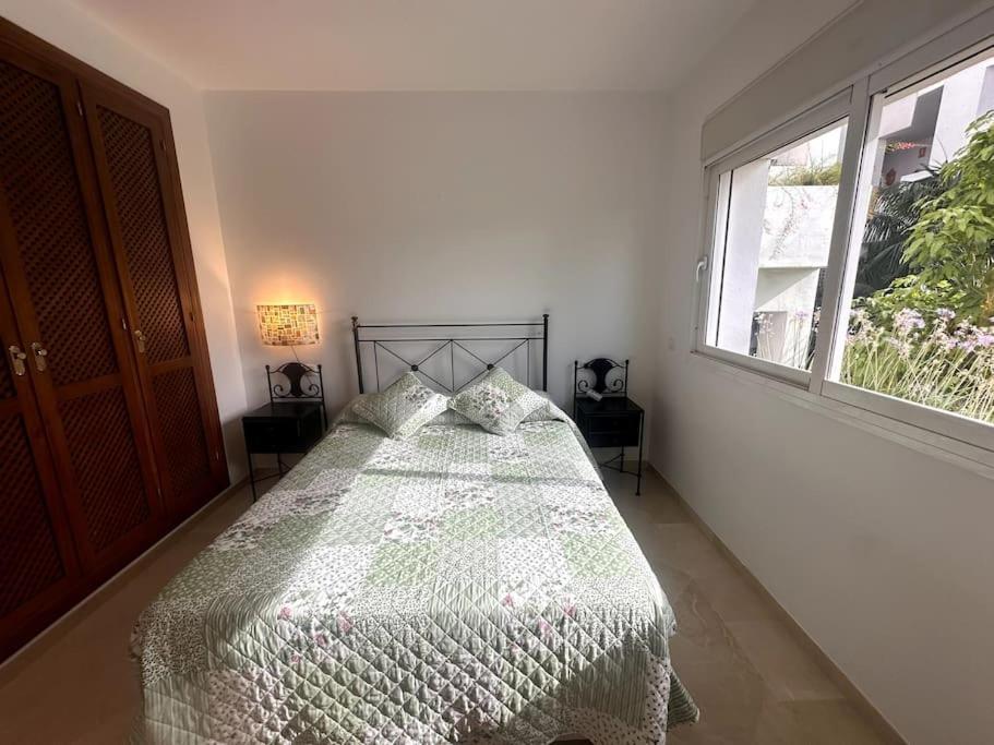 Costalita Beach Apartamento En Estepona Extérieur photo