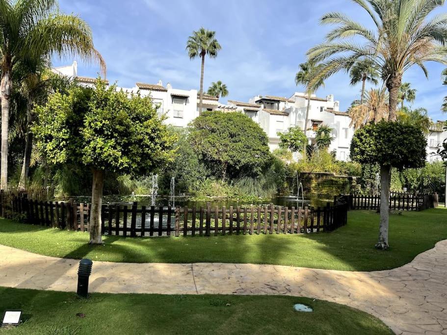 Costalita Beach Apartamento En Estepona Extérieur photo