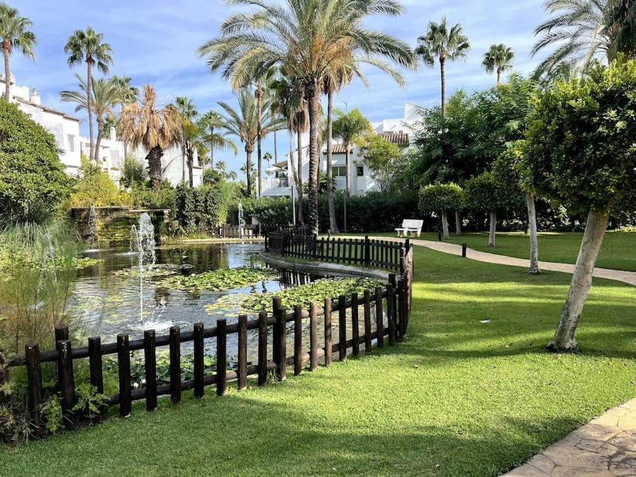 Costalita Beach Apartamento En Estepona Extérieur photo
