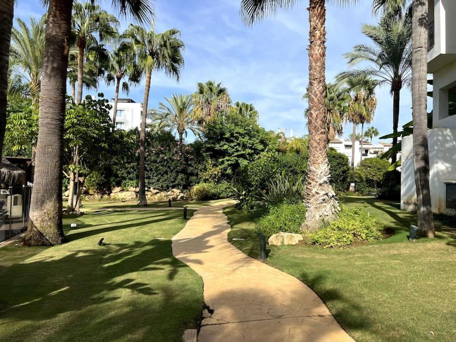 Costalita Beach Apartamento En Estepona Extérieur photo